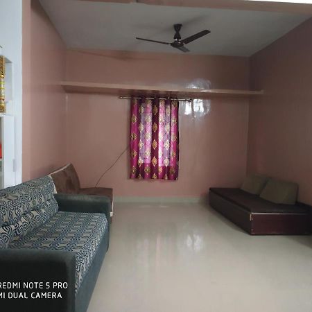 Hostel Easvari Grand Pg For Women - Female Only Čennai Exteriér fotografie