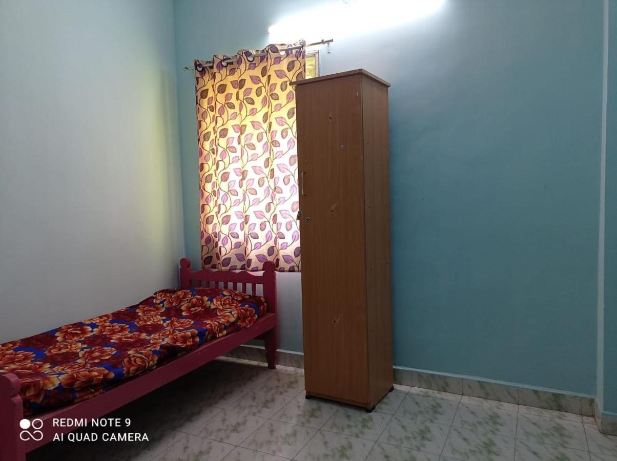 Hostel Easvari Grand Pg For Women - Female Only Čennai Exteriér fotografie